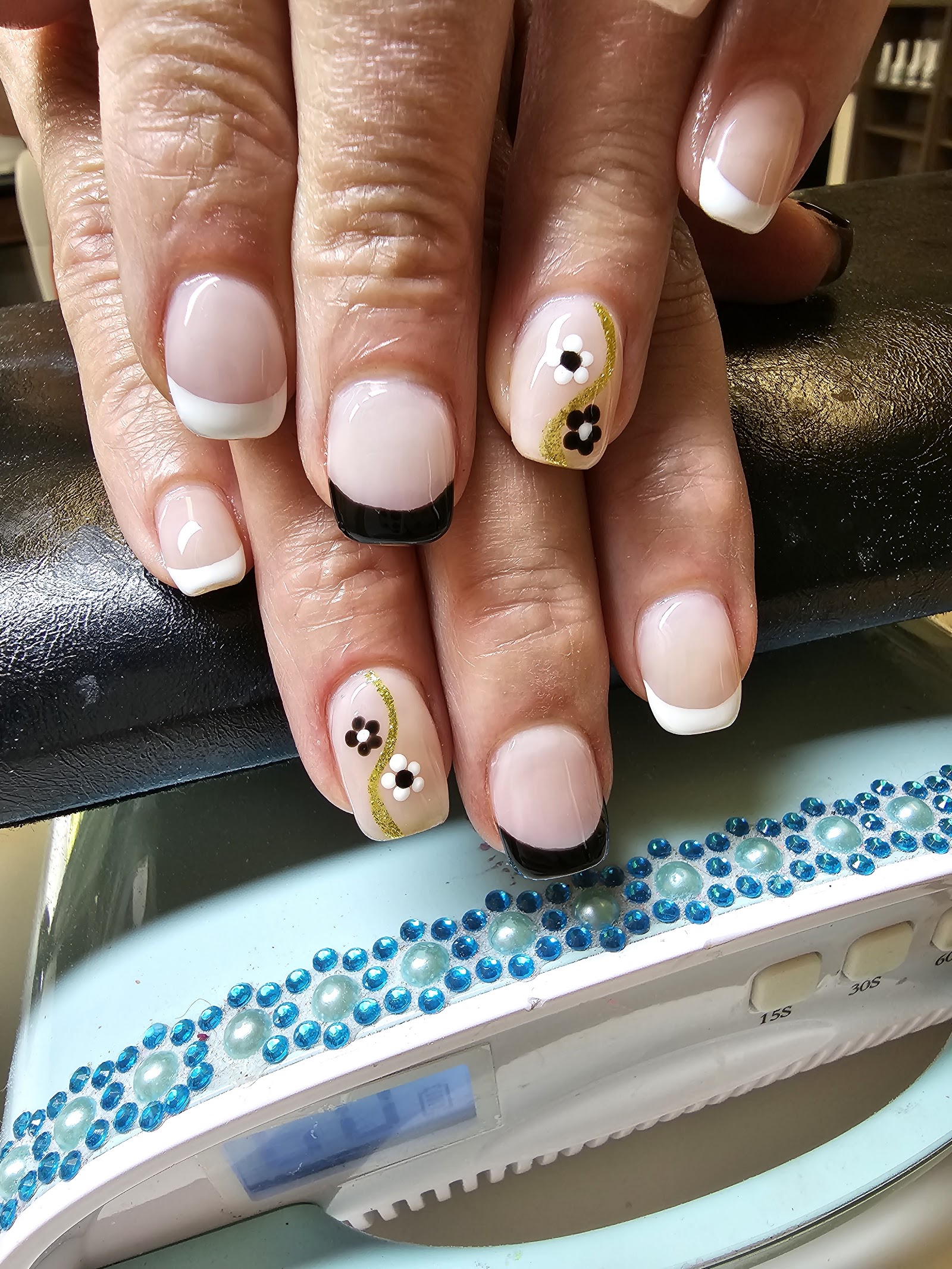 Prestigious Nail Salon & Spa nail photo 4